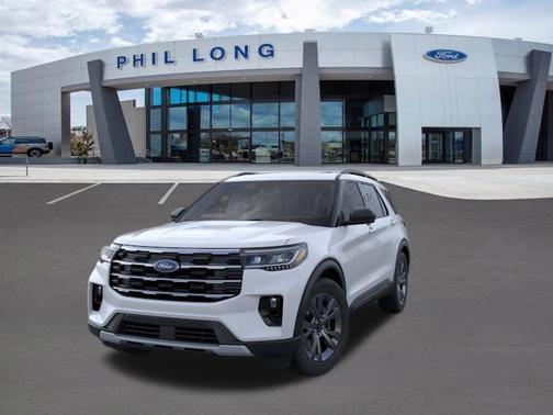 Space White Metallic 2026 Ford Explorer Active