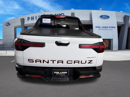 Atlas White 2025 Hyundai SANTA CRUZ Limited