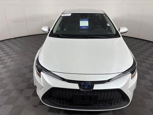 2022 Toyota Corolla Hybrid LE