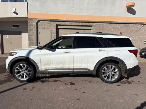 2021 Ford Explorer Platinum