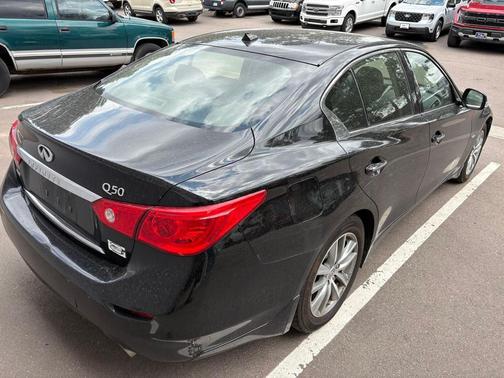 2017 INFINITI Q50 2.0T Premium
