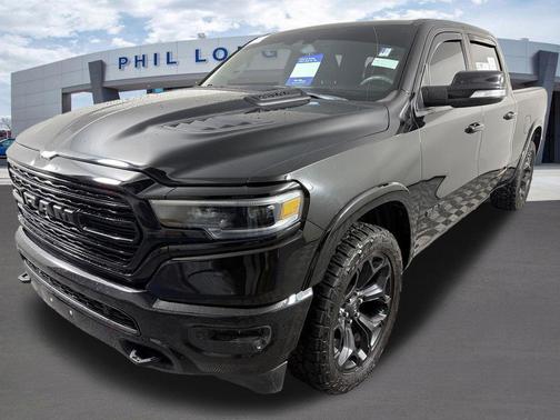 Diamond Black Crystal Pearlcoat 2020 RAM 1500 Limited