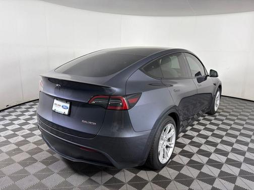 2023 Tesla Model Y Performance Dual Motor All-Wheel Drive