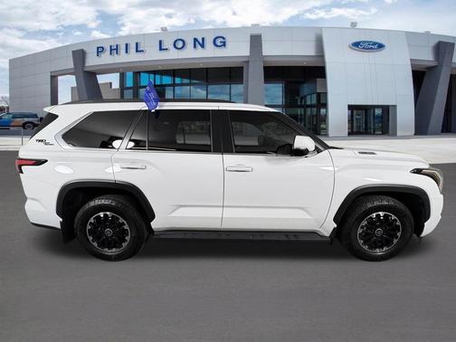 2024 Toyota Sequoia Base