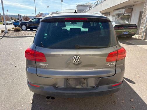 2012 Volkswagen Tiguan SE