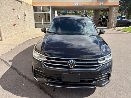 2024 Volkswagen Tiguan 2.0T SEL R-Line 4MOTION