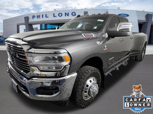 Granite Crystal Metallic Clearcoat 2024 RAM 3500 Laramie Crew Cab 4x4 8' Box