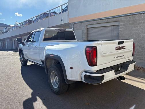 2022 GMC Sierra 3500 Denali