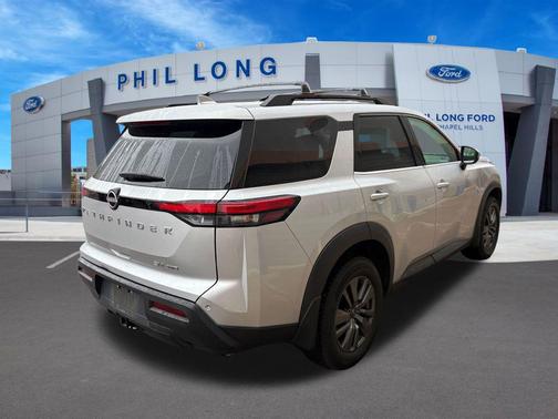 Brilliant Silver Metallic 2023 Nissan Pathfinder SV 4WD