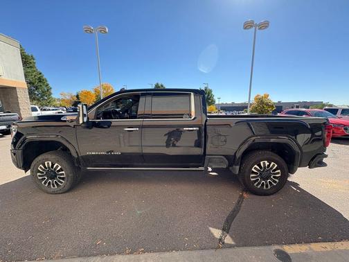 2024 GMC Sierra 2500 Denali