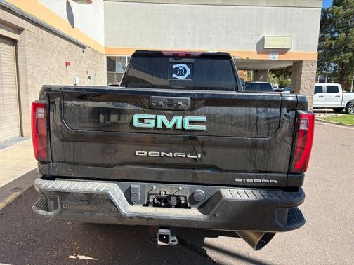 2024 GMC Sierra 2500 Denali