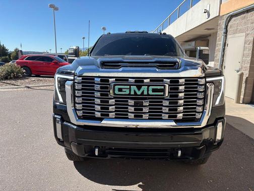 2024 GMC Sierra 2500 Denali