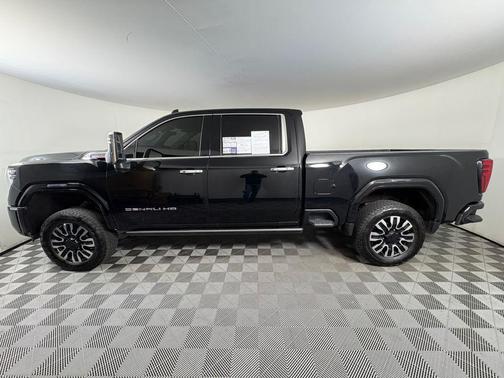 2024 GMC Sierra 2500 Denali