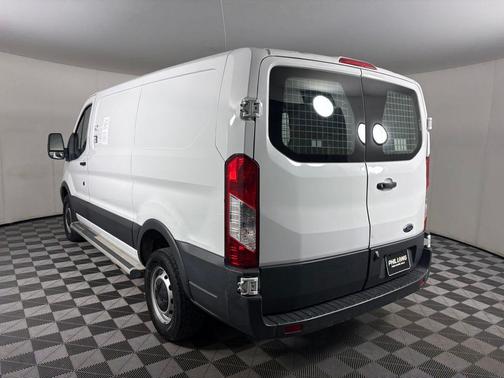 2018 Ford Transit-250 Base