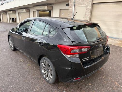 2022 Subaru Impreza Base