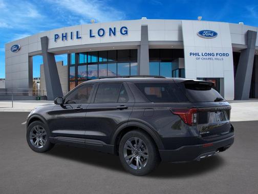 Agate Black Metallic 2026 Ford Explorer Active
