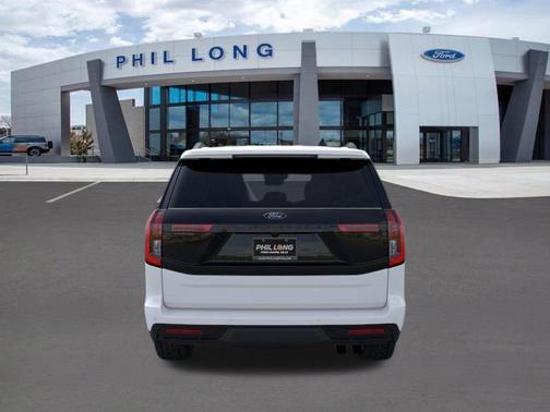 OXFORD WHITE 2026 Ford Expedition Tremor