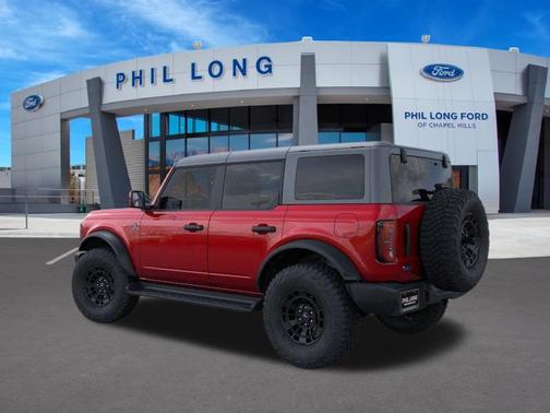 Ruby Red Metallic Tinted Clearcoat 2026 Ford Bronco Outer Banks