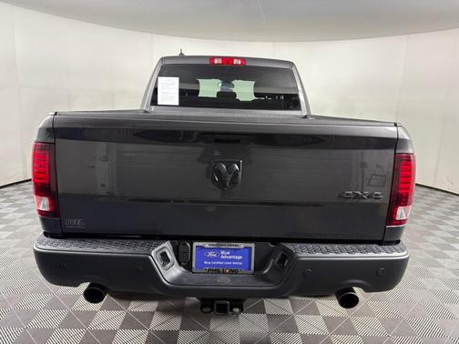 2022 RAM 1500 Classic SLT