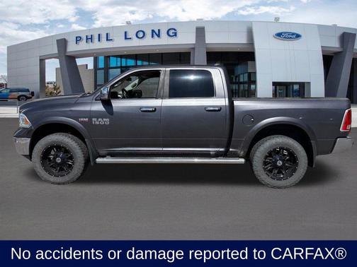 Granite Crystal Metallic Clearcoat 2017 RAM 1500 Laramie