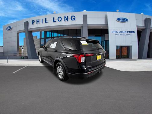 AGATE BLACK METALLIC 2025 Ford Explorer Active