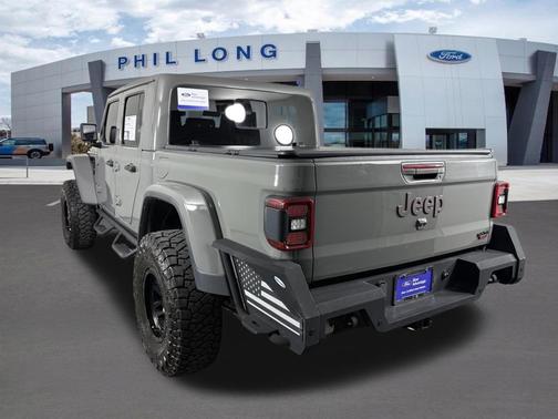 Sting-Gray Clearcoat 2020 Jeep Gladiator Rubicon