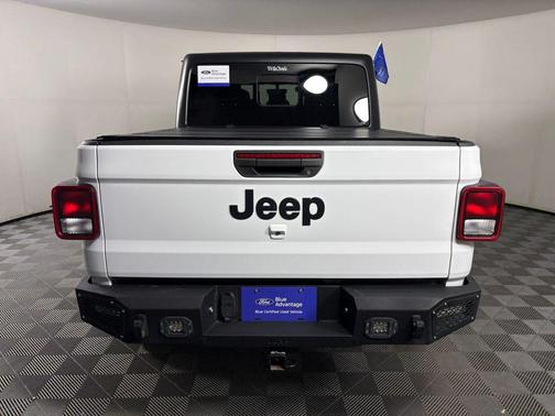 2021 Jeep Gladiator Willys 4x4