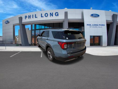 Vapor Blue Metallic 2025 Ford Explorer Active