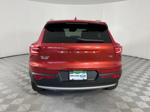 2022 Volvo XC40 T5 Inscription