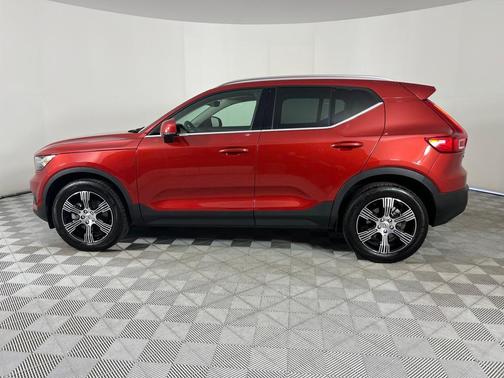 2022 Volvo XC40 T5 Inscription