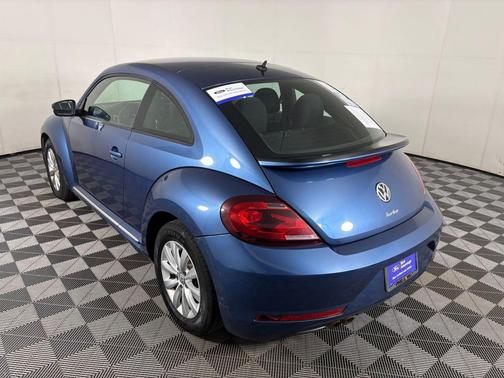 2019 Volkswagen Beetle 2.0T S