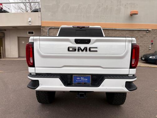 2022 GMC Sierra 2500 AT4
