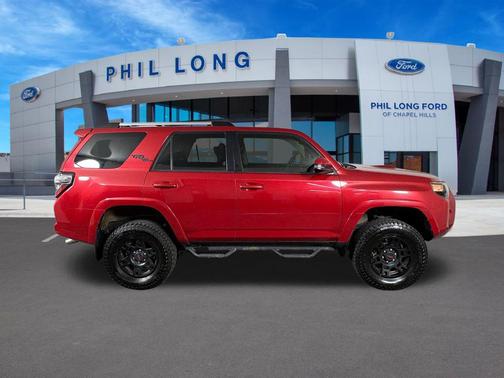Barcelona Red Metallic 2017 Toyota 4Runner TRD Off Road Premium