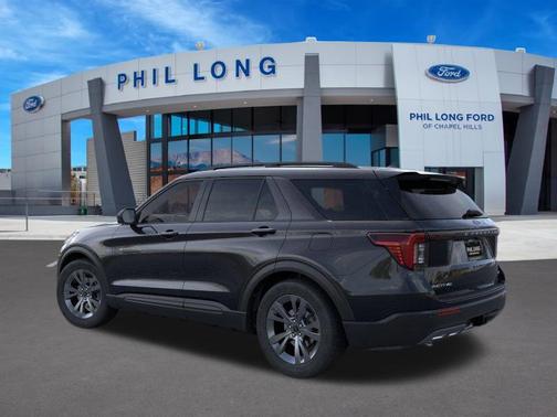 AGATE BLACK METALLIC 2026 Ford Explorer Active