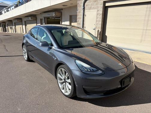 2018 Tesla Model 3 Performance