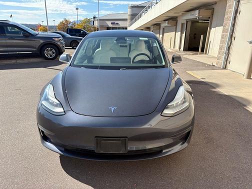 2018 Tesla Model 3 Performance