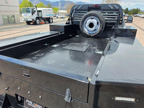 CARBONIZED GRAY 2026 Ford F-450 Lariat