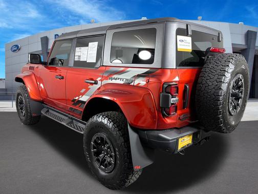 HOT PEPPER RED MET TINT CC 2024 Ford Bronco Raptor