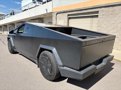 2024 Tesla Cybertruck Cyberbeast
