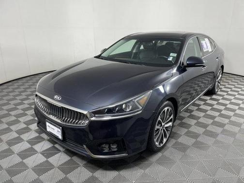 2019 Kia Cadenza Technology