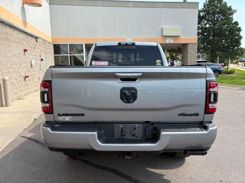 2020 RAM 2500 Laramie Crew Cab 4X4 6'4' Box