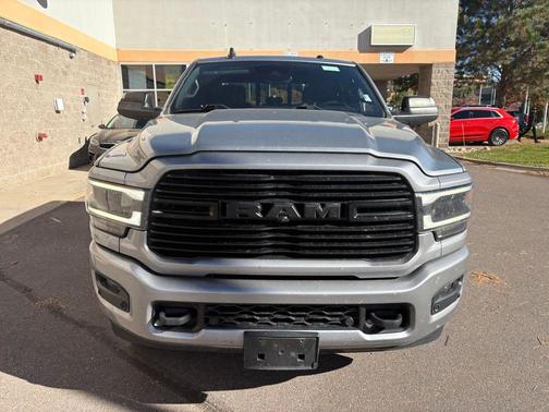 2020 RAM 2500 Laramie Crew Cab 4X4 6'4' Box