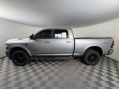 2020 RAM 2500 Laramie Crew Cab 4X4 6'4' Box