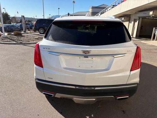 2017 Cadillac XT5 Platinum