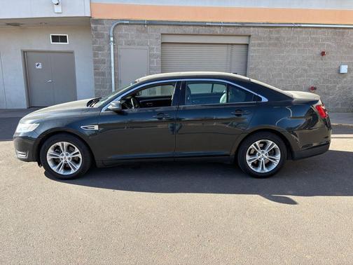 2014 Ford Taurus SEL
