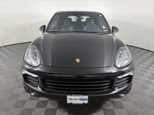 2017 Porsche Cayenne Platinum Edition