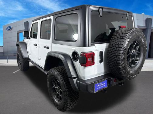 Bright White Clearcoat 2024 Jeep Wrangler Willys