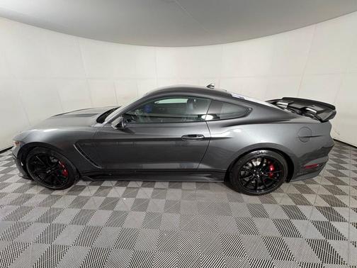 2020 Ford Shelby GT350 Base