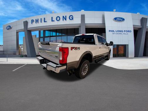 WHITE PLATINUM MET TRI-COAT 2017 Ford F-250 King Ranch