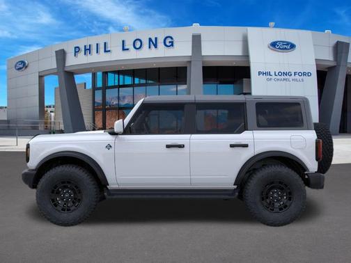 OXFORD WHITE 2026 Ford Bronco Outer Banks